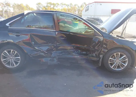 2015 Toyota Camry Se z USA, uszkodzony, nr VIN 4T1BF1FK6FU475560